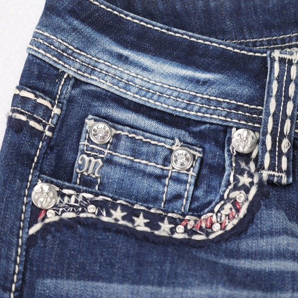 Miss Me Curvy Bermuda Denim Shorts Womens 27 Blue Star Rhinestone (Actual 30) - Picture 5 of 6